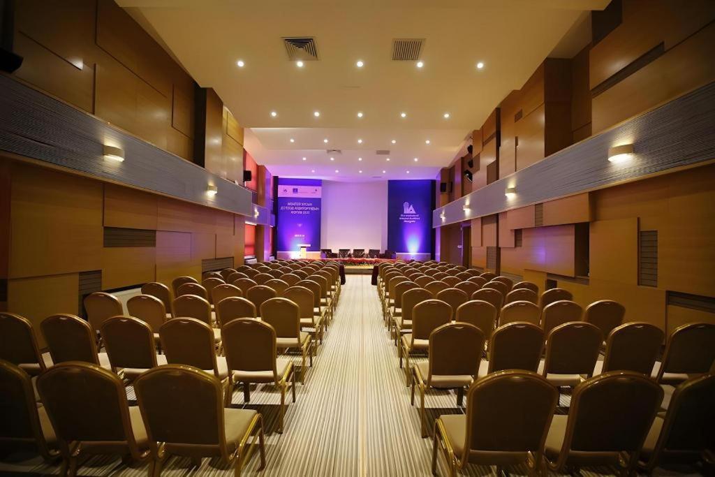 The Corporate Hotel And Convention Centre Ulaanbaatar Exterior photo