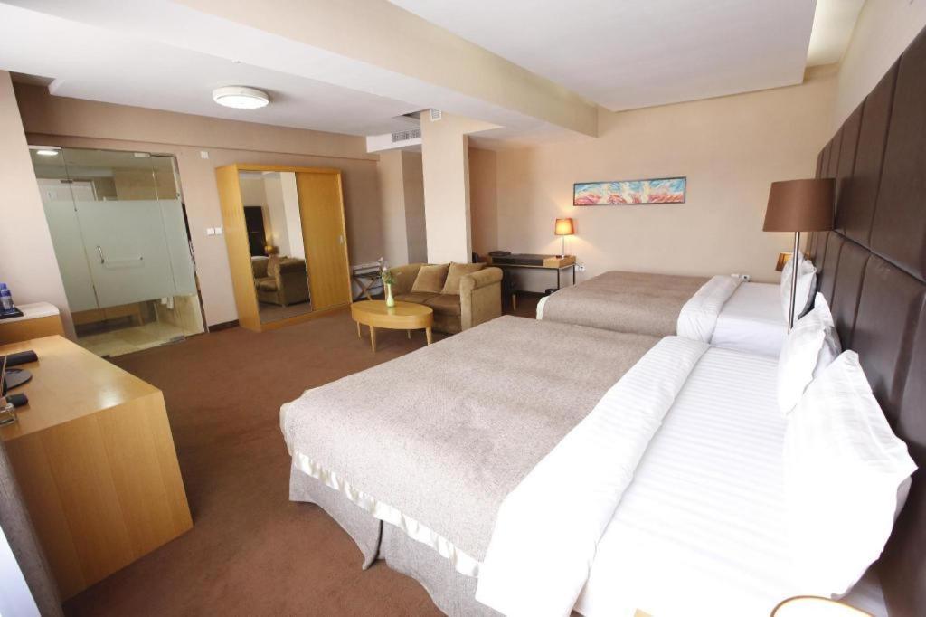 The Corporate Hotel And Convention Centre Ulaanbaatar Exterior photo