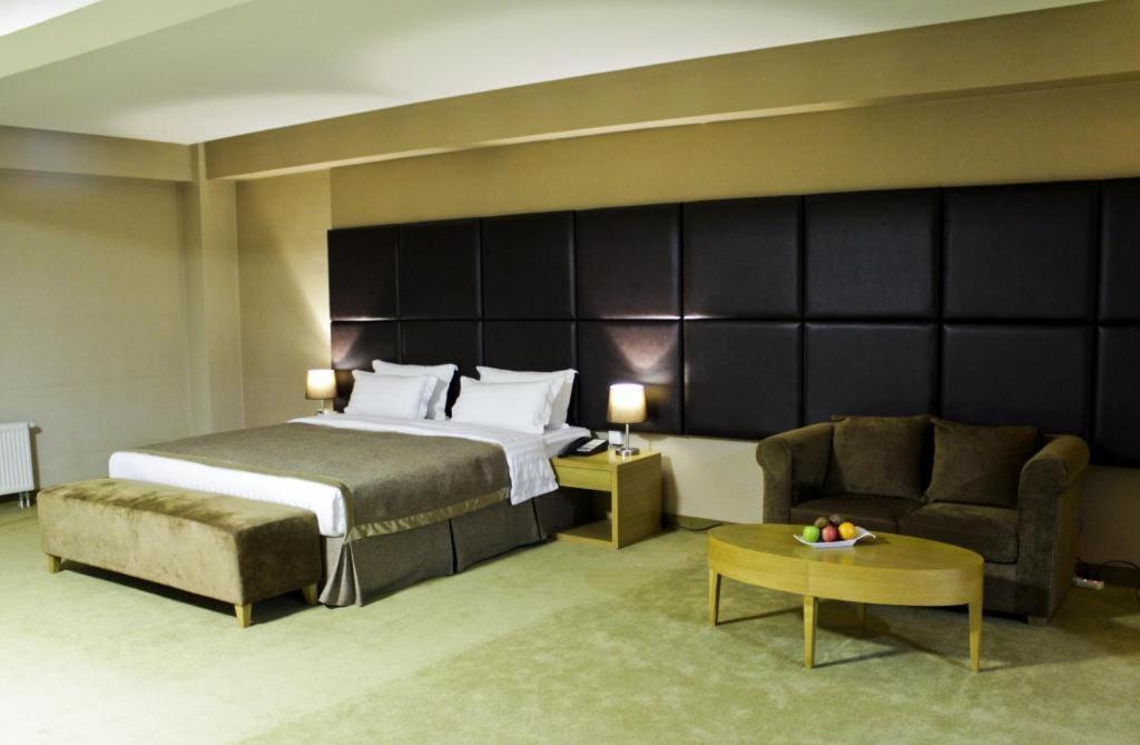 The Corporate Hotel And Convention Centre Ulaanbaatar Exterior photo